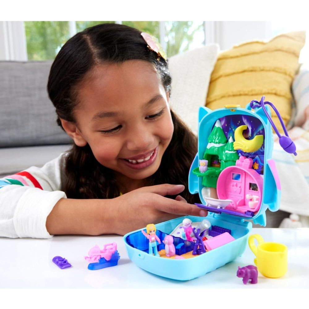 Комплект за игра с 2 кукли и 12 аксесоара Polly Pocket, Snowy Sleepover Owl, HKV37