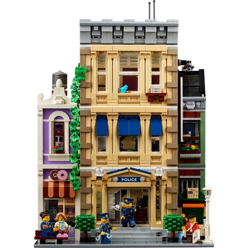 LEGO® Icons - Полицейски участък (10278)