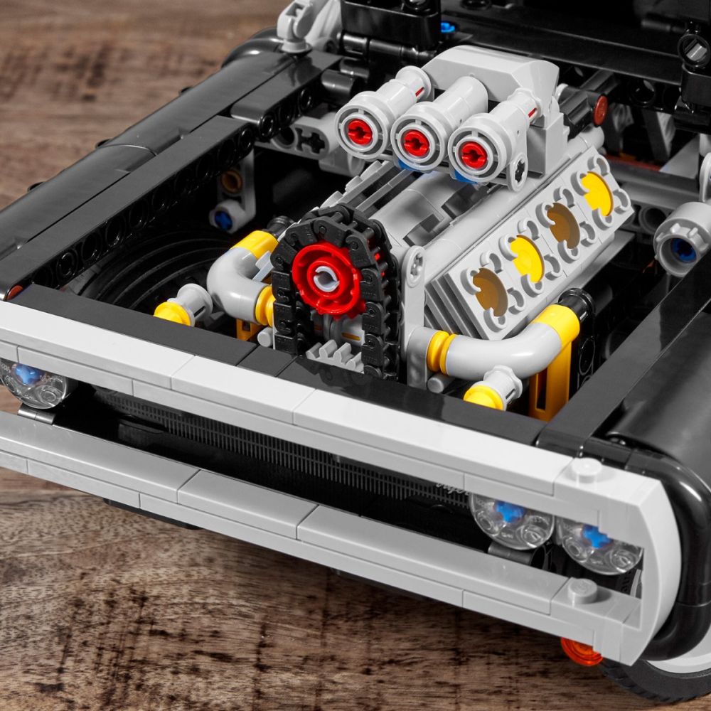 LEGO® Technic - Dom's Dodge Charger (42111)