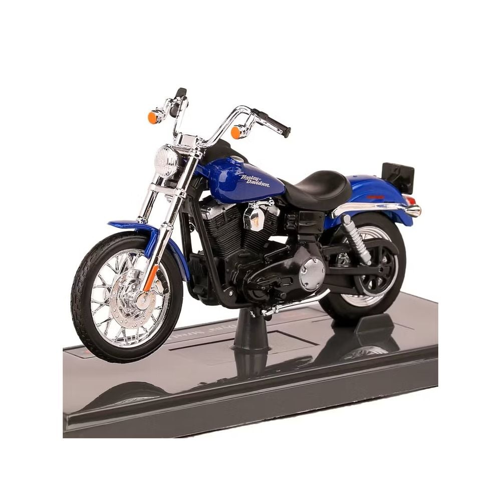 Мотоциклет Maisto Harley-Davidson, 2006 Dyna Street Bob, 1:18