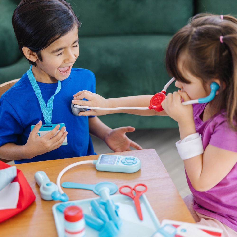Комплект за игра, Melissa & Doug, При доктора, 25 части, 6074884