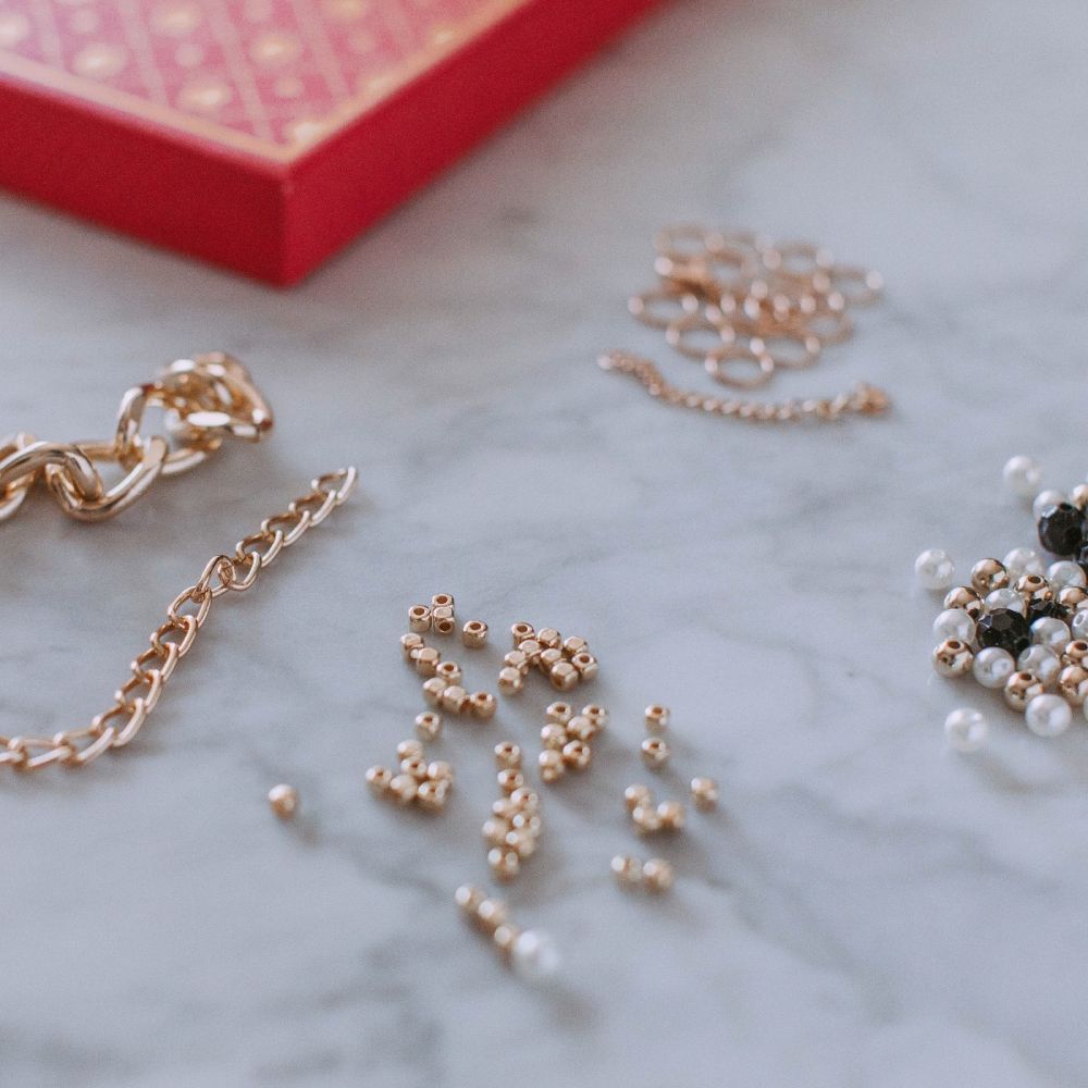 Комплект гривни Juicy Couture Chains and Charms, Make It Real, 138 части
