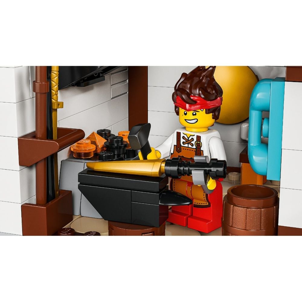 LEGO® Ninjago - 15-та годишнина: Ковачница „Четирите оръжия“ (71858)