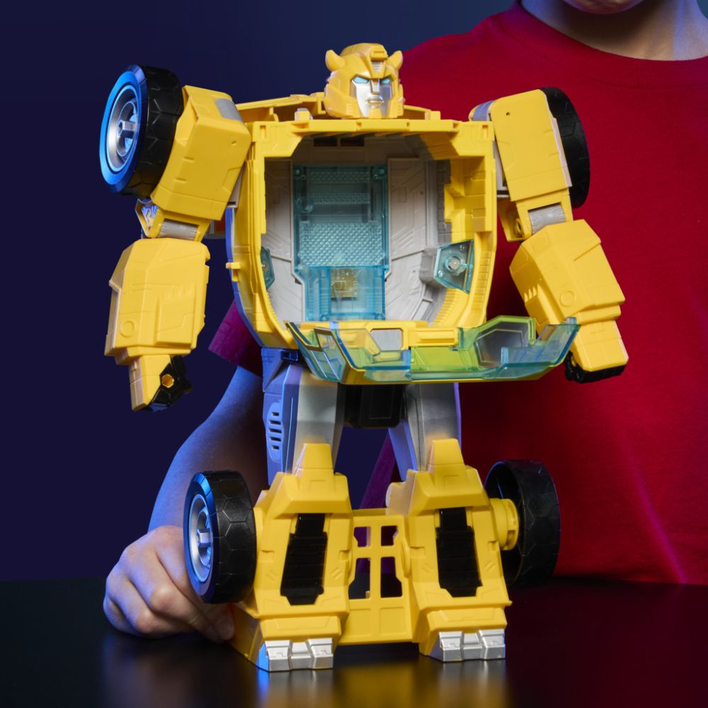 Трансформиращ робот, Transformers, Cyberworld, Energon Surge, Bumblebee, Power Spark, G2451