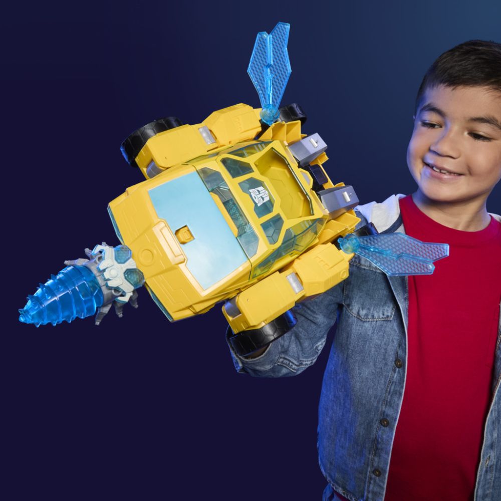 Трансформиращ робот, Transformers, Cyberworld, Energon Surge, Bumblebee, Power Spark, G2451