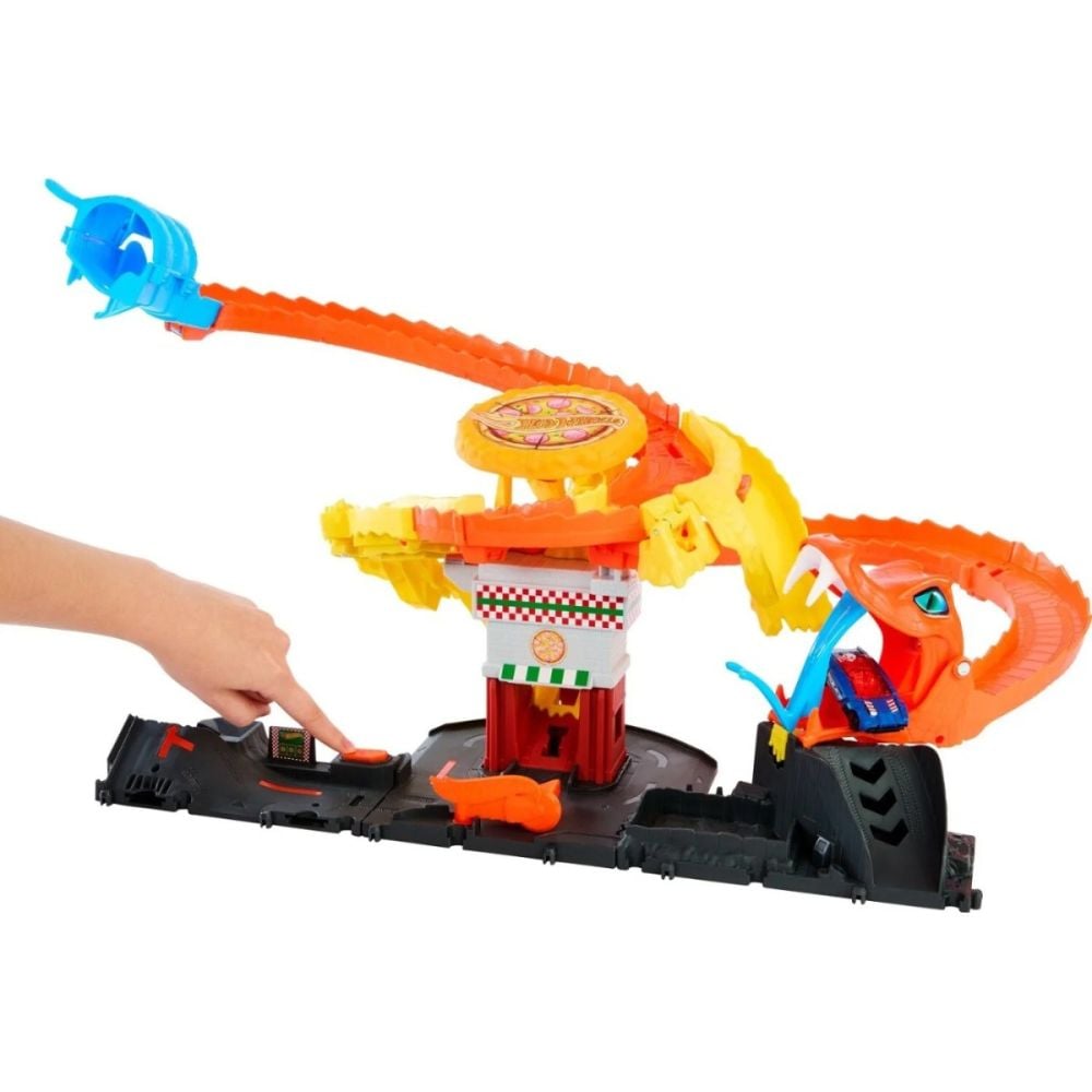 Комплект за игра Hot Wheels, Нападението на змията от пицарията, HTN81