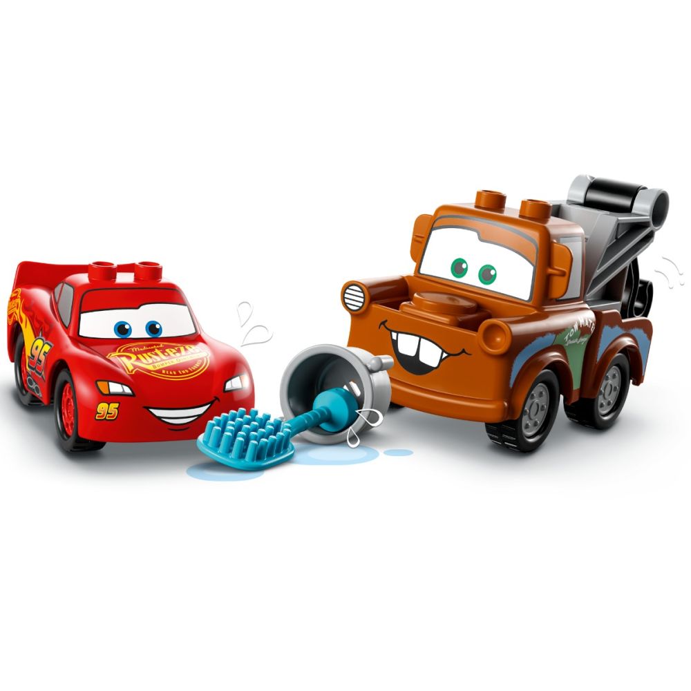 LEGO® DUPLO® - Забавления на автомивката със Светкавицата Маккуин и Матю (10996)