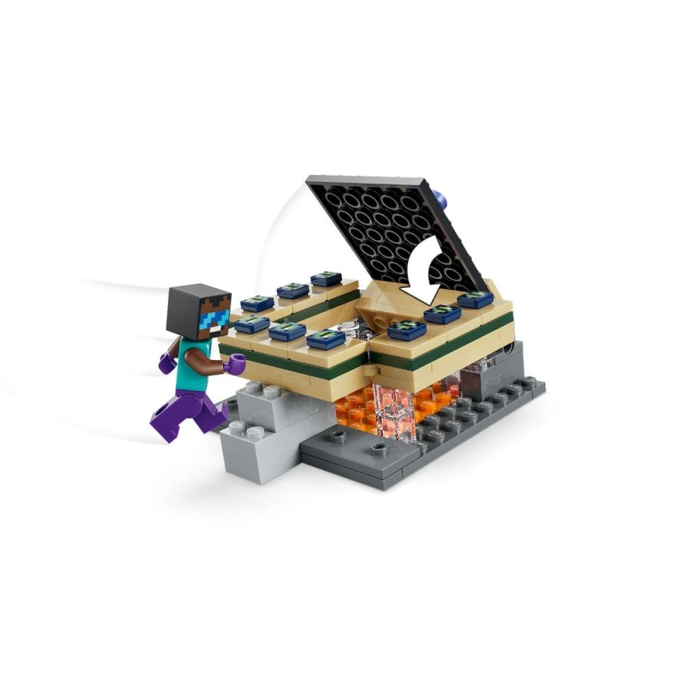 LEGO® Minecraft - Пътешествие през портала към Ада и Края (21584)