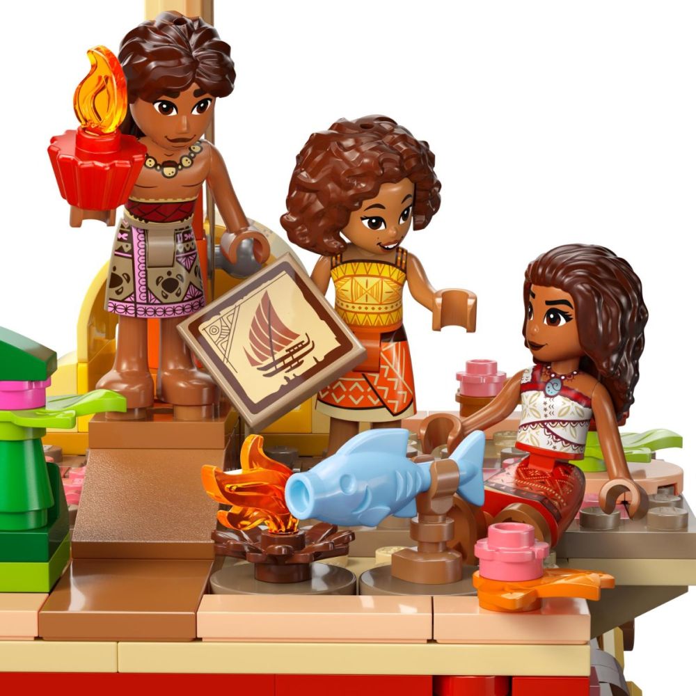 LEGO® Disney Princess - Приключенското кану на Ваяна (43270)
