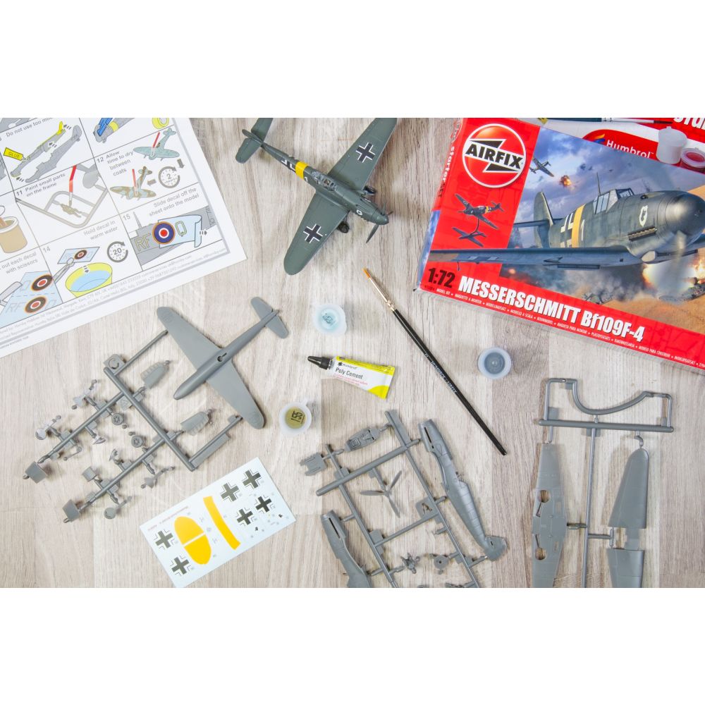 Строителен комплект, Airfix Starter Set, Messerschmitt Bf109F-4, 30 части