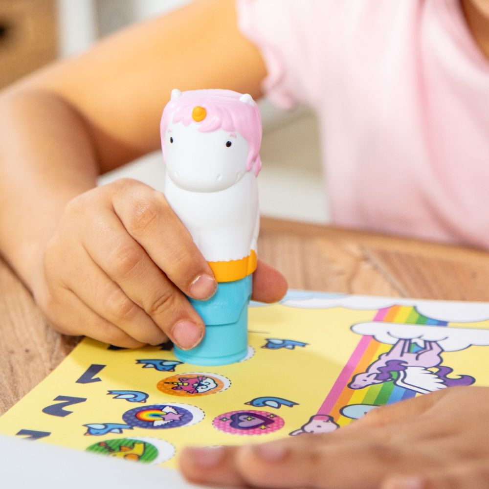 Комплект за занимания със стикери и печат, Melissa & Doug, Sticker WOW, Еднорог, 6074898