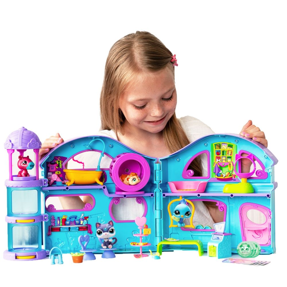Комплект от 4 фигурки и 20 аксесоара, Littlest Pet Shop, Deluxe Playset