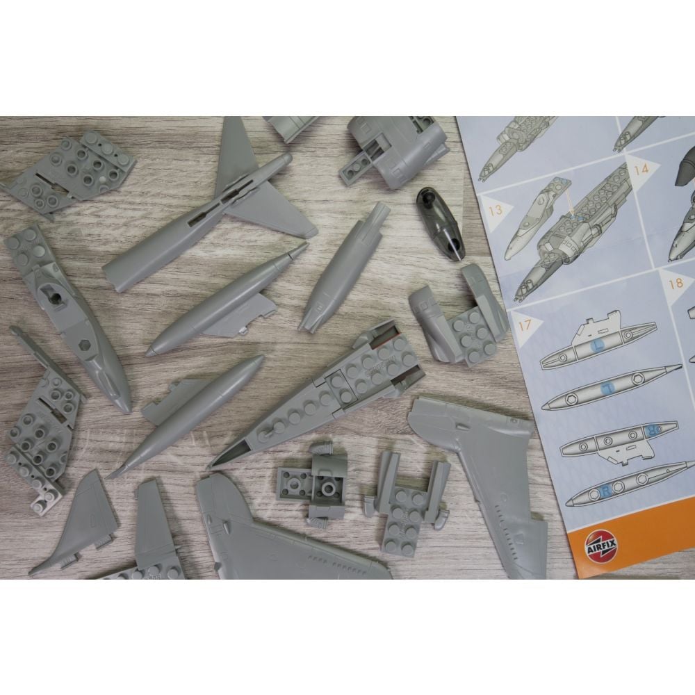 Строителен комплект, Airfix Quickbuild, Harrier, 27 части