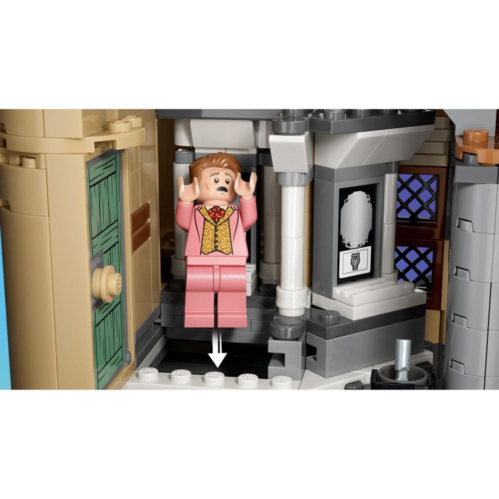 LEGO® Harry Potter - Замъкът Хогуортс: Източно крило (76473)