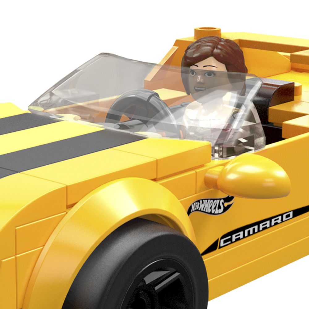 Състезателна кола с пилот, Hot Wheels, Mega, 17 Camaro, HHL98
