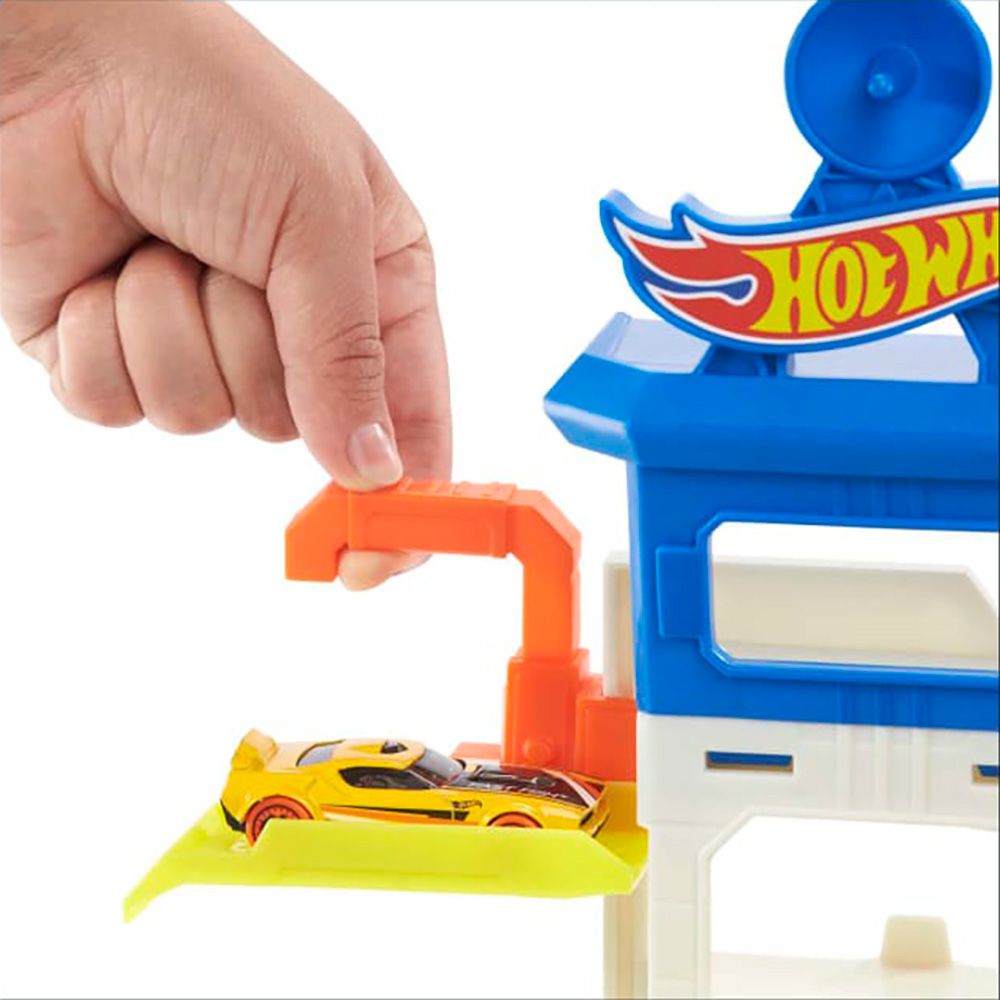 Комплект писти с кула, Hot Wheels, Shark Escape, HDP06