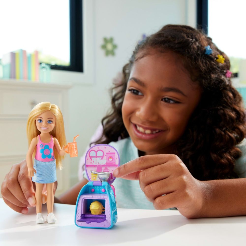 Кукла Челси с аксесоари, Barbie, Family & Friends, Cupcake Baking Backpack, JBF46