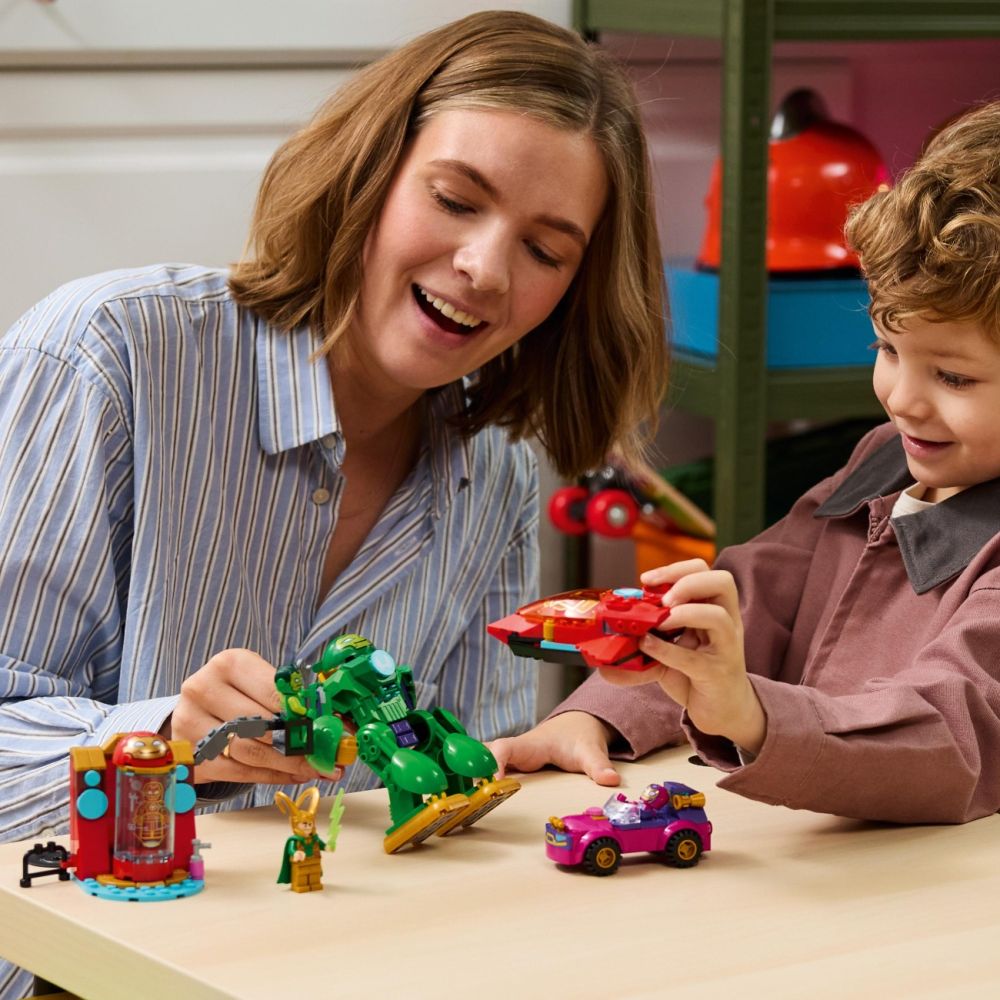 LEGO® Disney Junior Marvel - Локи срещу Железния човек (11211)
