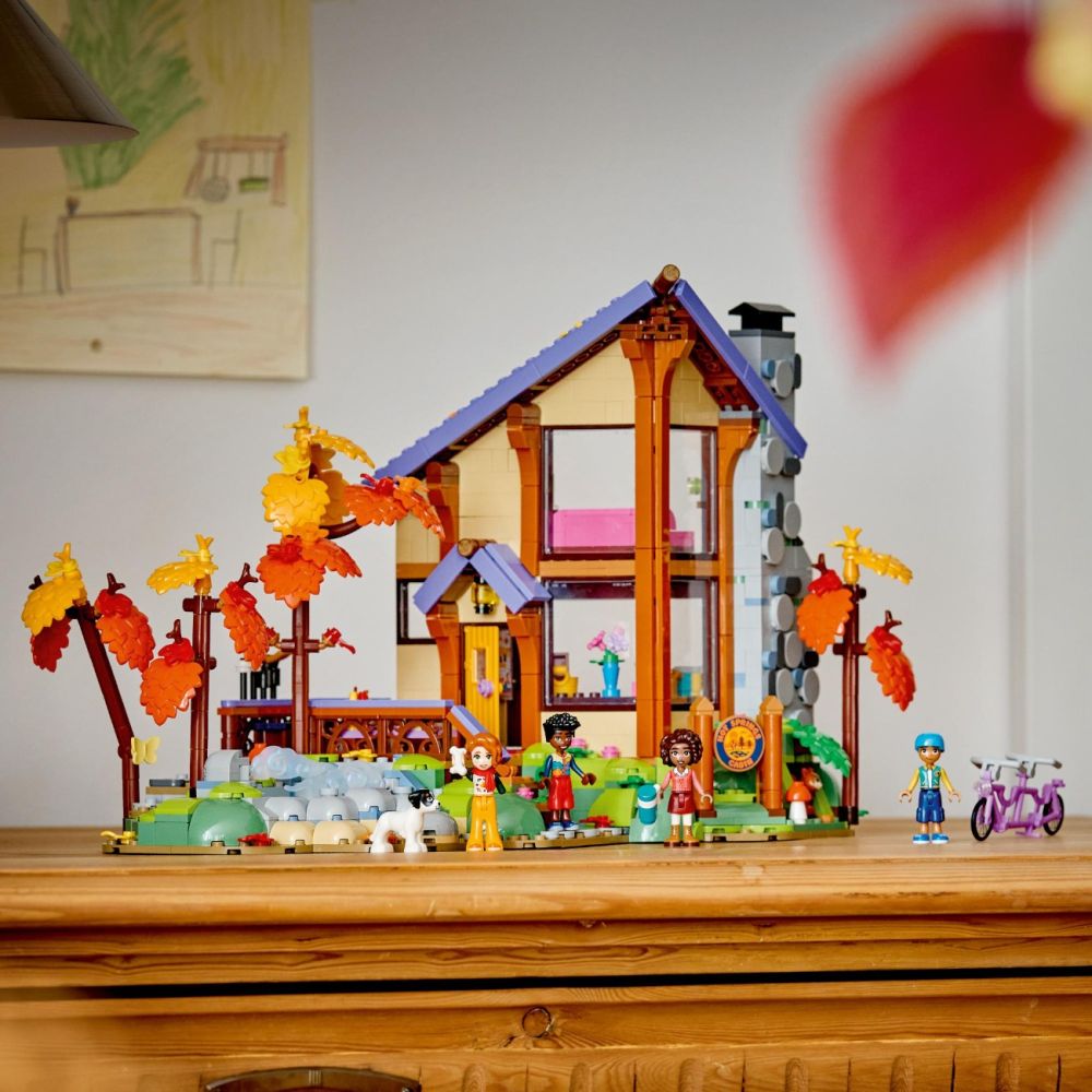 LEGO® Friends - Уютна есенна горска хижа (42705)