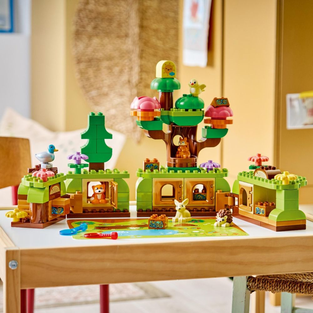 LEGO® DUPLO - Чудна гора с диви животни (10480)