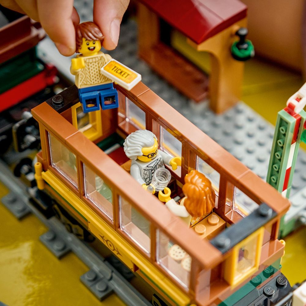 LEGO® City - Старомоден парен влак (60511)